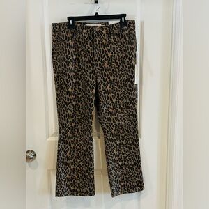 Soft Surroundings Fly Front Kick Flare Jeans MSRP $110 - NWT